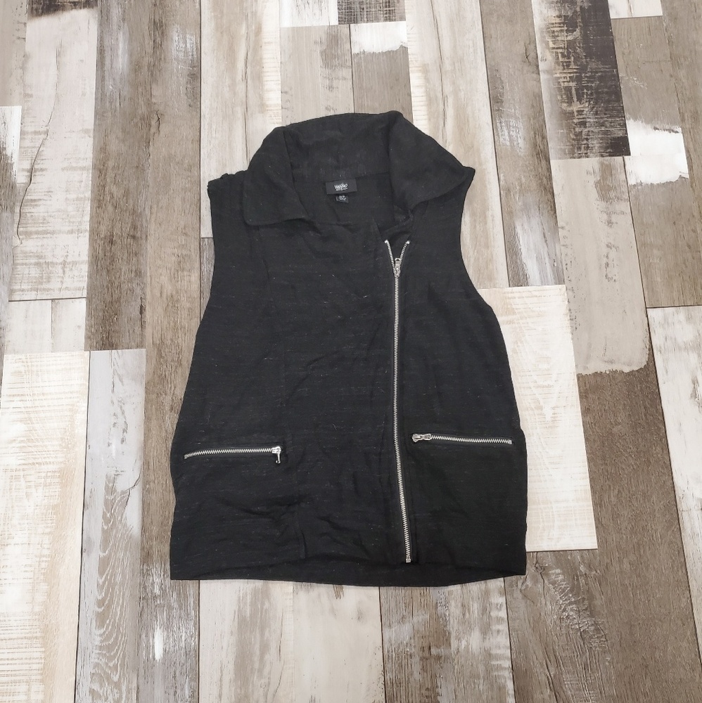 5 for $25 Mossimo black vest